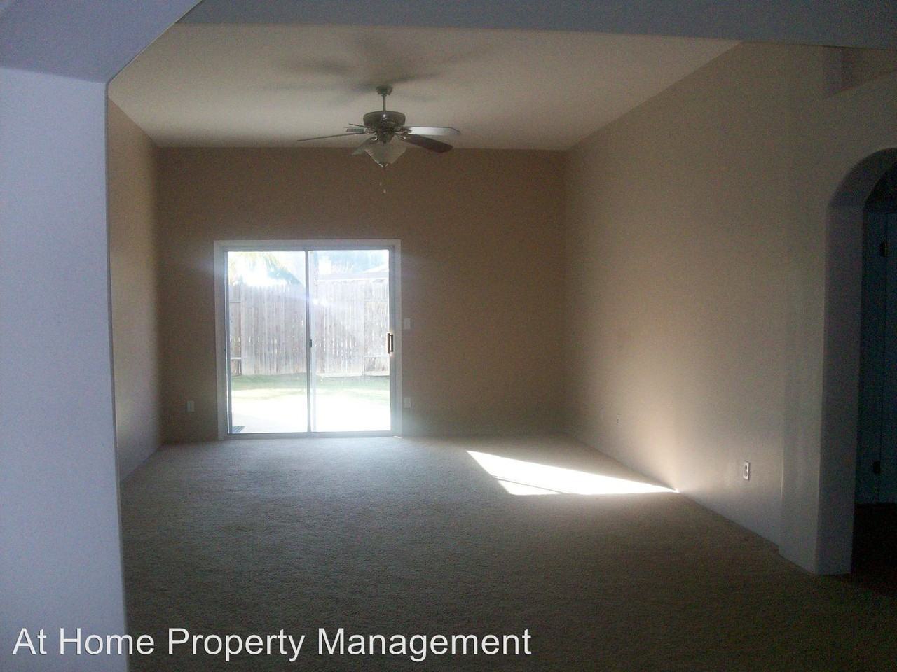 5715 Sarona St - Photo 3 of 6