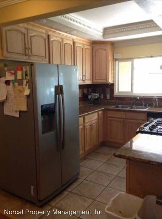 1625 Meadowlark Ln - Photo 2 of 23