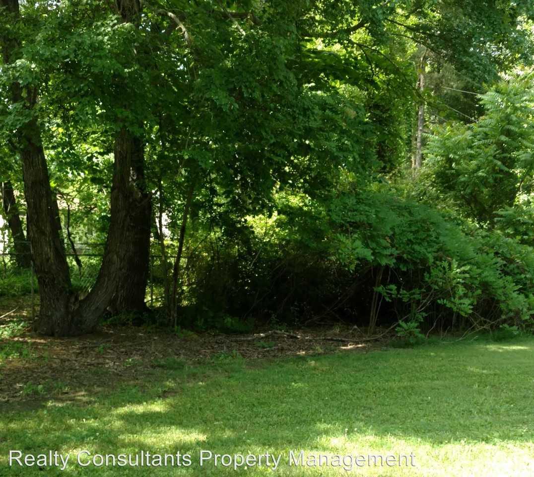 4131 Edgeware Rd - Photo 2 of 10