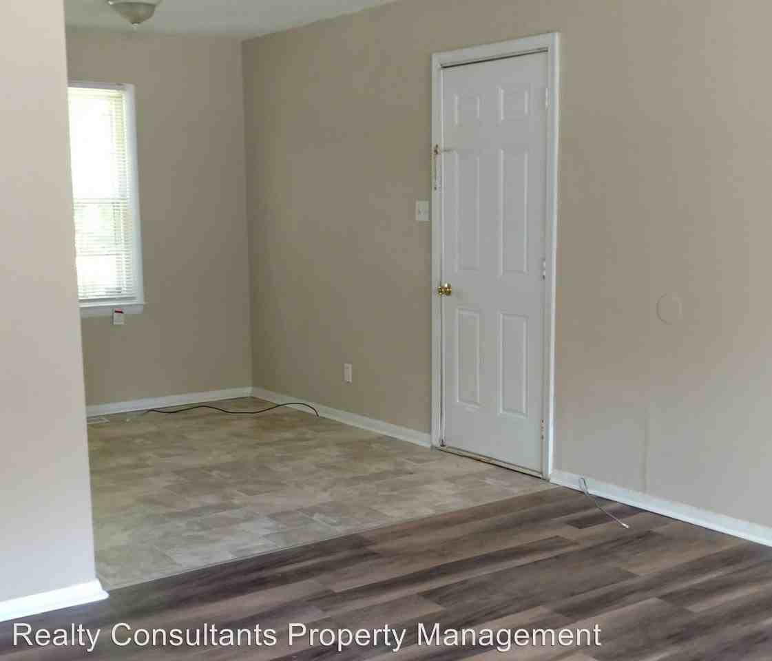 4131 Edgeware Rd - Photo 3 of 10