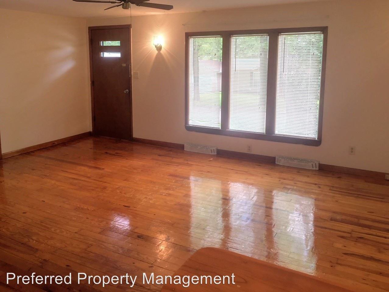 703 Hillcrest Rd - Photo 3 of 15