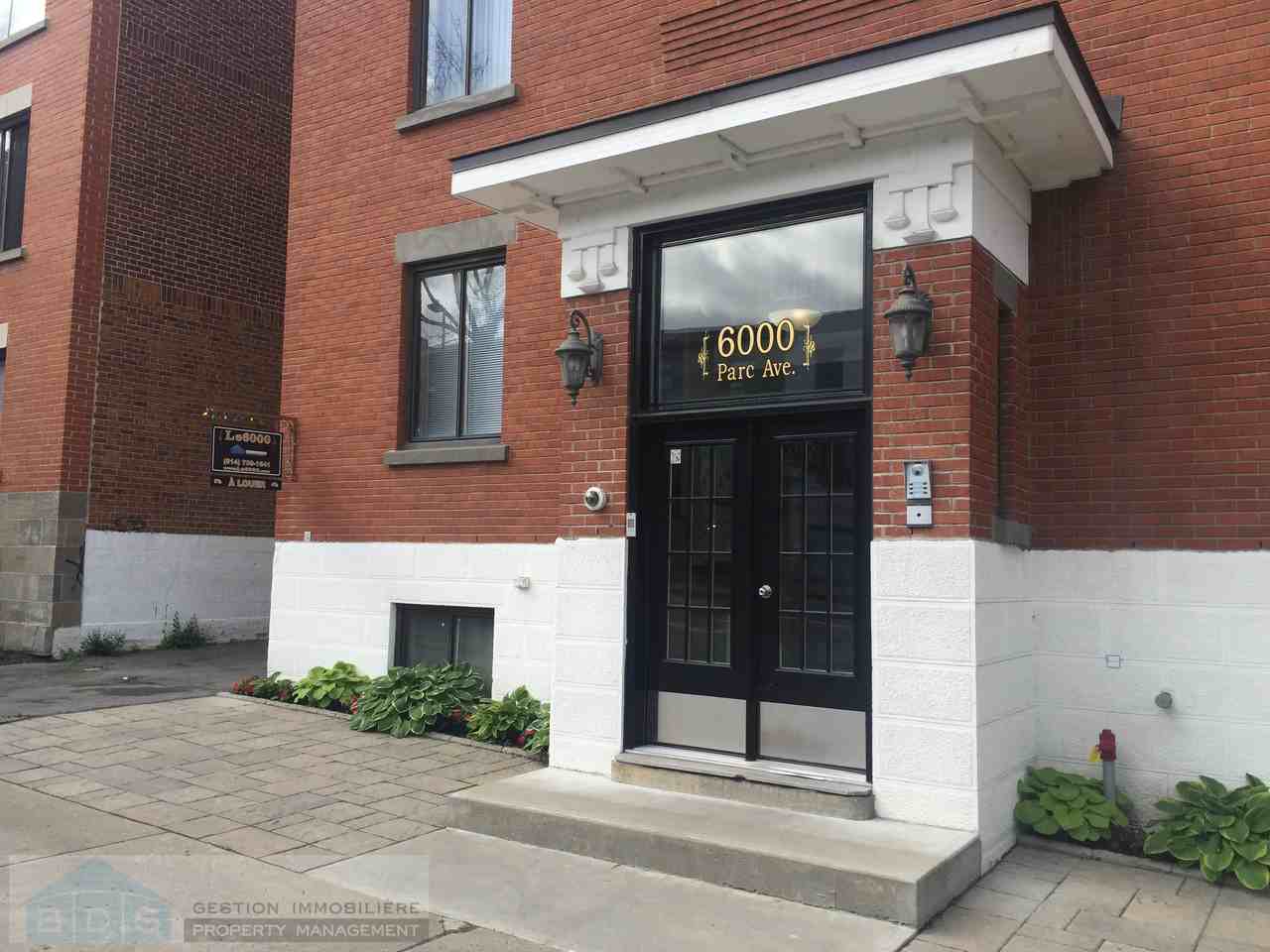 5998 Avenue du Parc #7