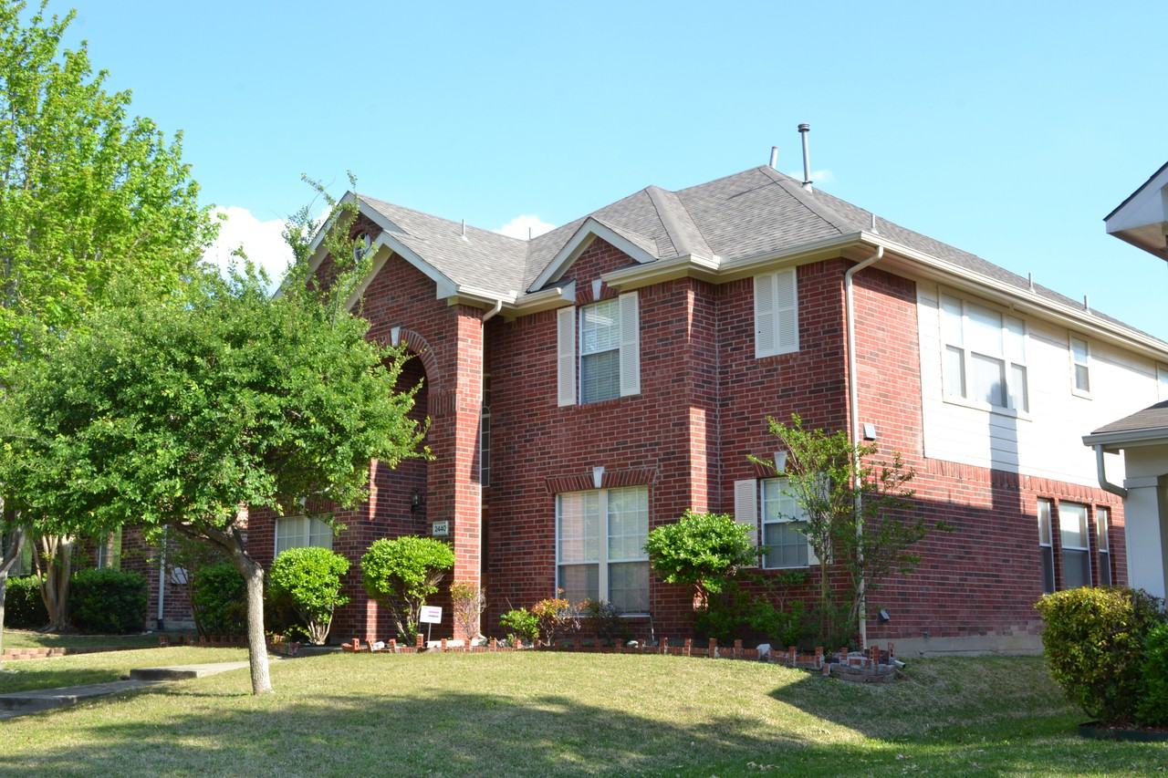 2440 Deer Horn Drive - Photo 2 of 17