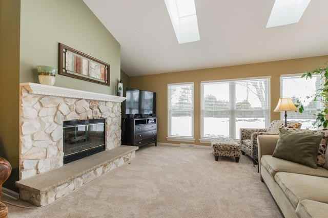 7915 N Mohawk Rd - Photo 3 of 21