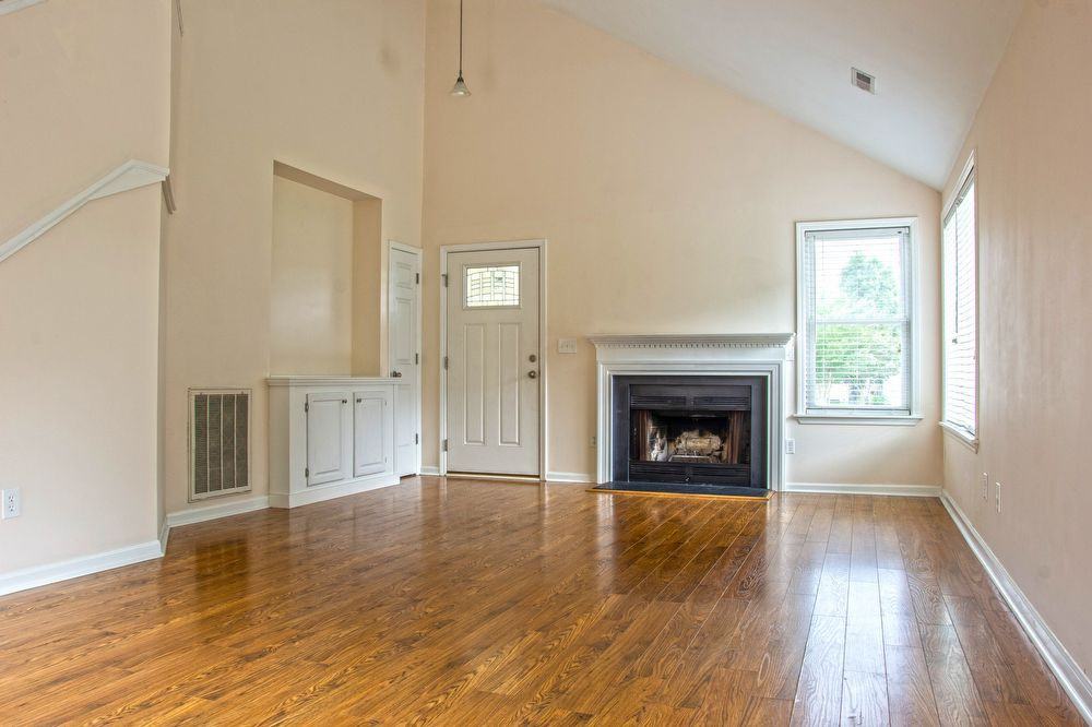 223 Nantucket Ct - Photo 3 of 21