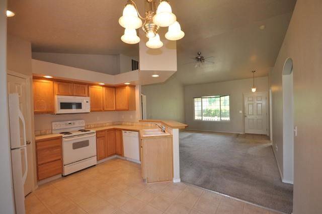 3851 N Lezana Ave - Photo 2 of 15