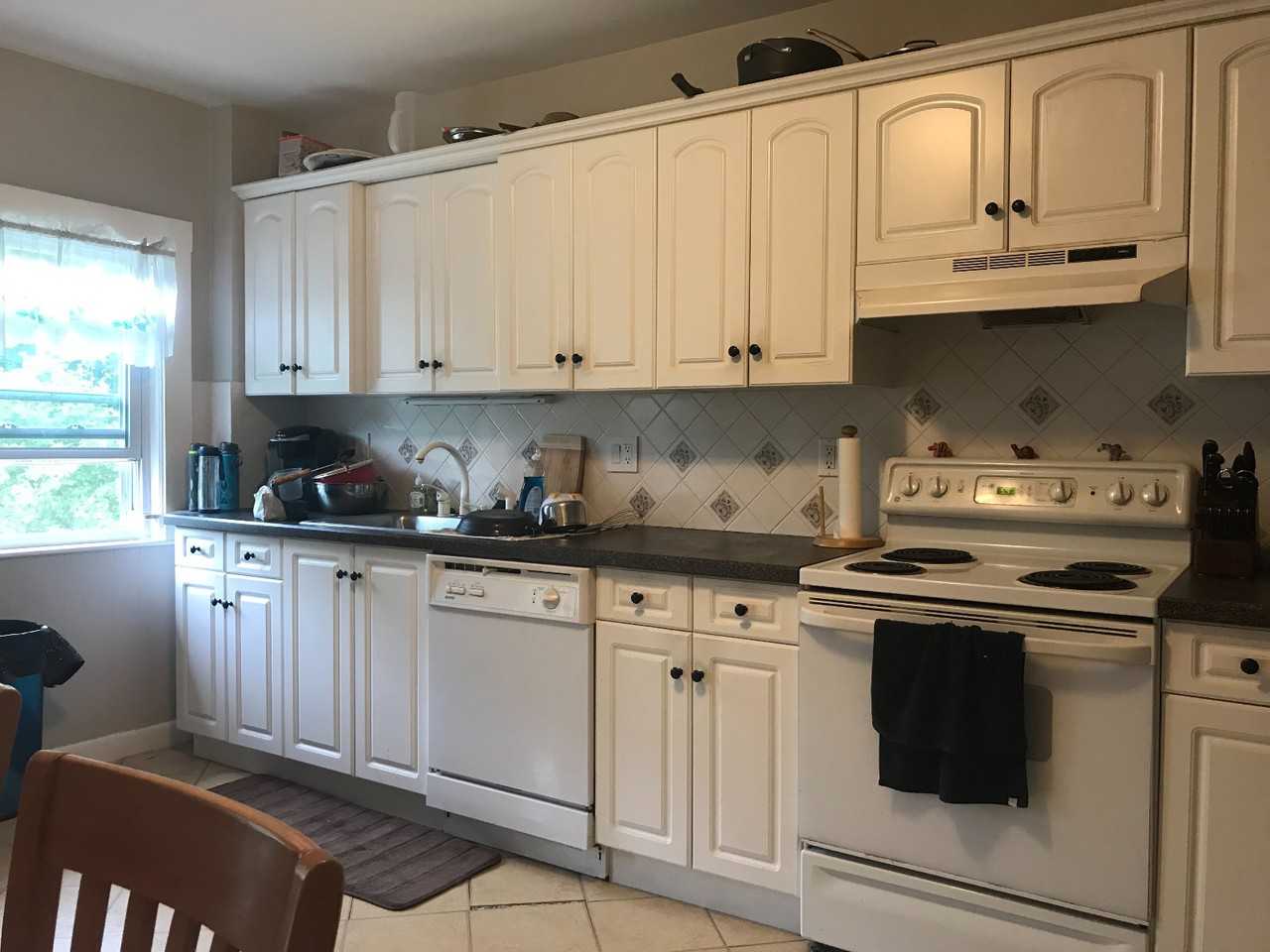 207 Woburn St - Photo 3 of 39
