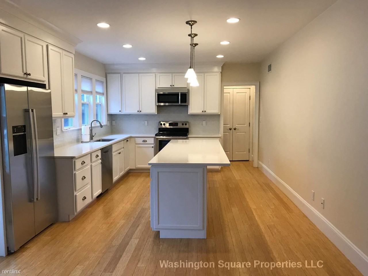 25 Russell St - Photo 3 of 8