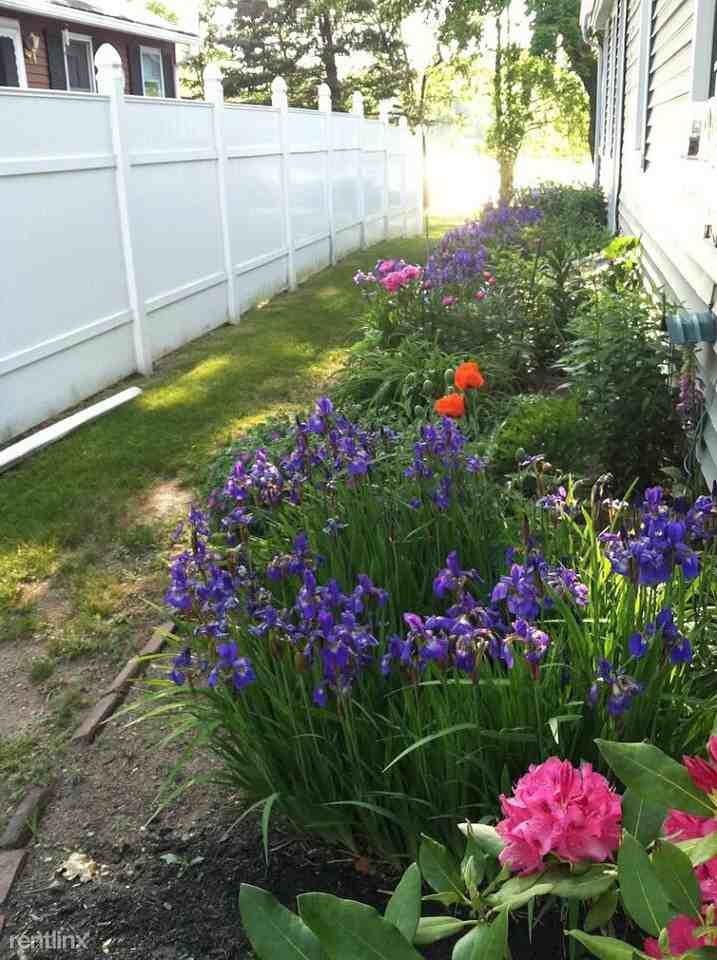 2 Gerald Ct - Photo 2 of 14