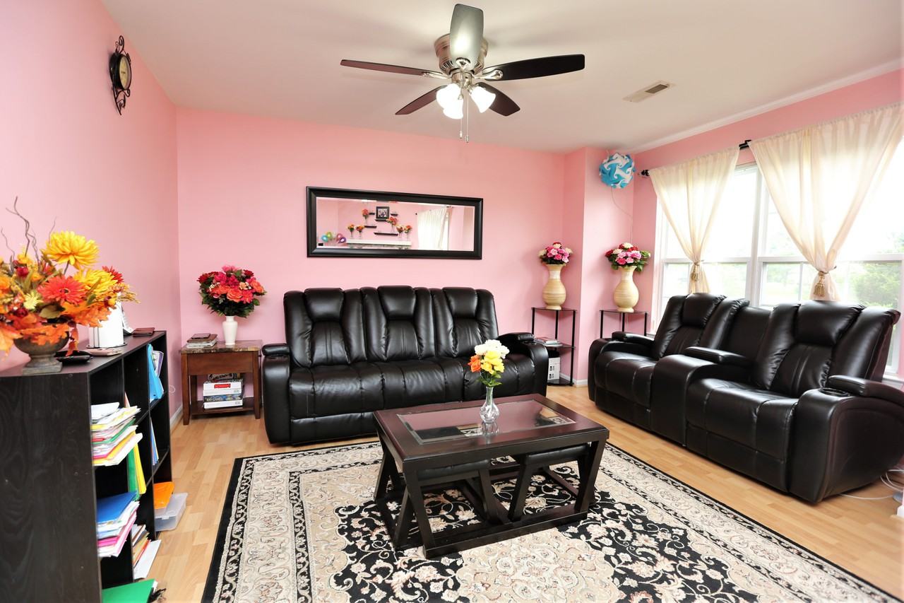 91 Jill Ct - Photo 3 of 25