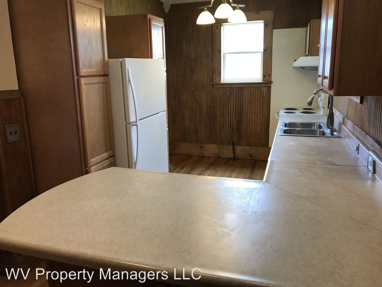 610 Grant St - Photo 3 of 15