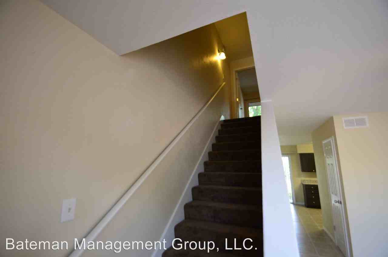 3918 Crayrich Cir #C2 - Photo 3 of 26