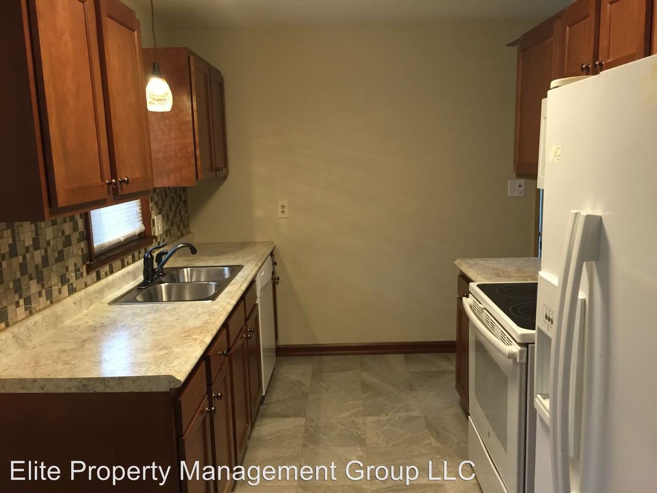 948 Thomas Ave W - Photo 2 of 10