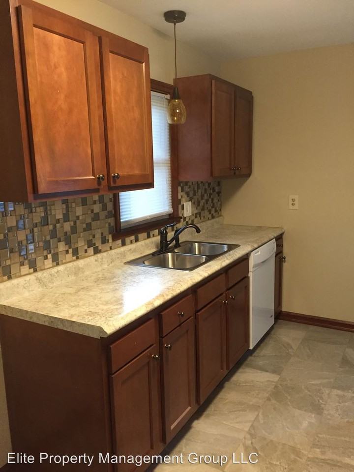 948 Thomas Ave W - Photo 3 of 10