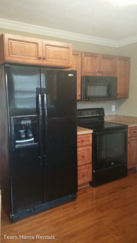 491 Lockwood Dr - Photo 3 of 23