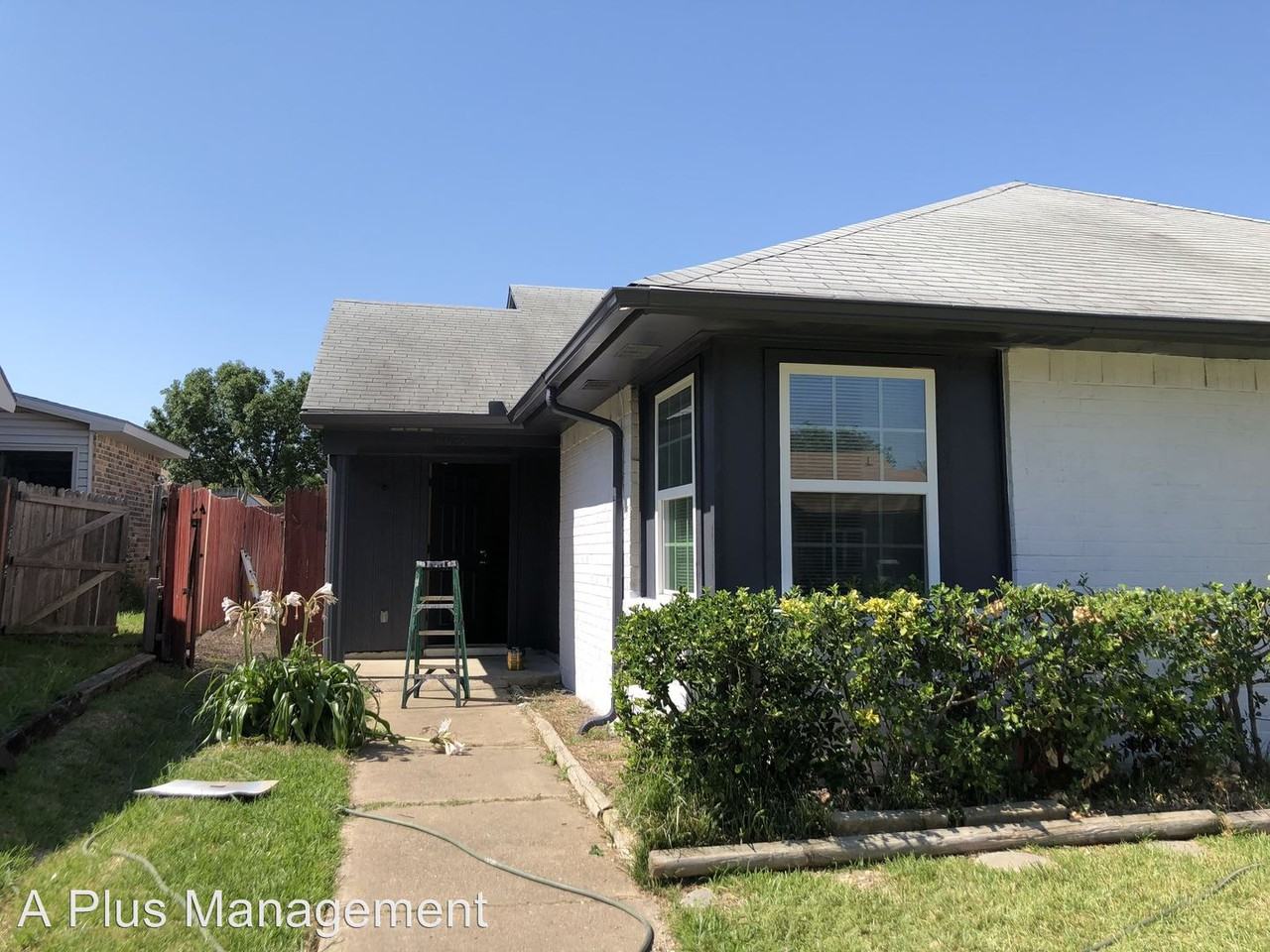 6027 McAfee Dr - Photo 3 of 24