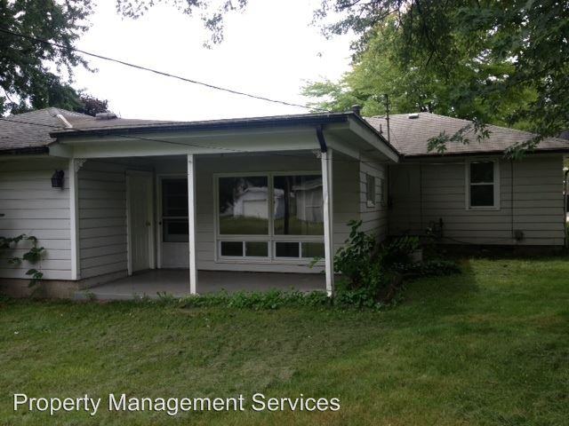 206 E Lawrence St - Photo 3 of 15