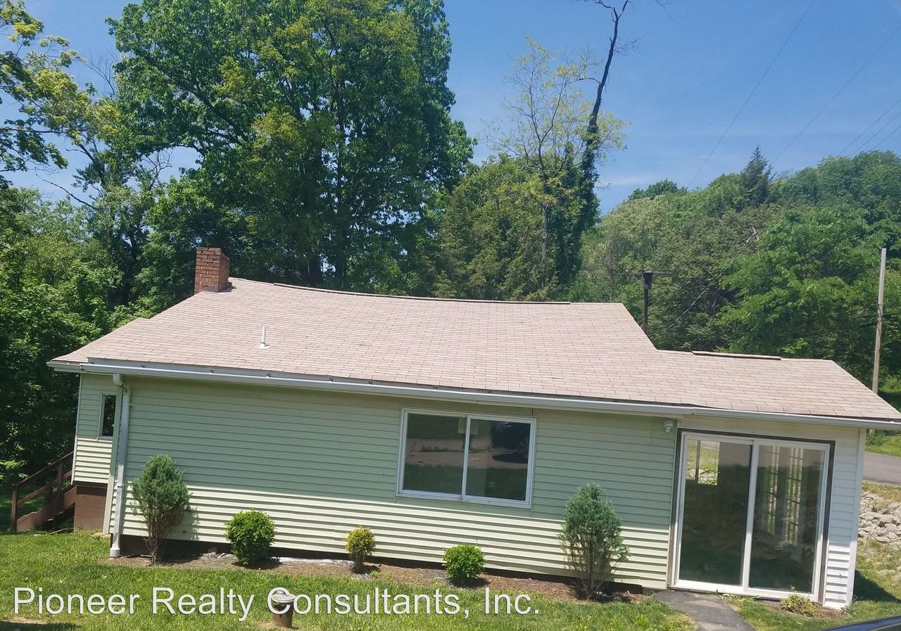 611 McCleary Rd - Photo 3 of 25