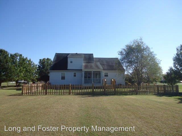 202 Princess Anne Cir - Photo 2 of 13