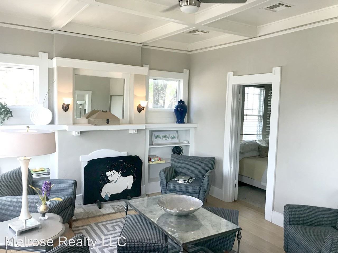 731 NW 8th St - Photo 3 of 23