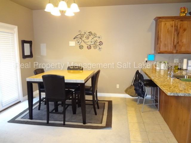 7835 Spring Station Way - Photo 3 of 17