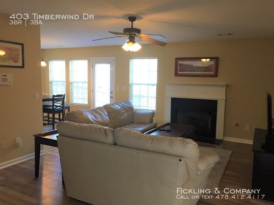 403 Timberwind Dr - Photo 2 of 23