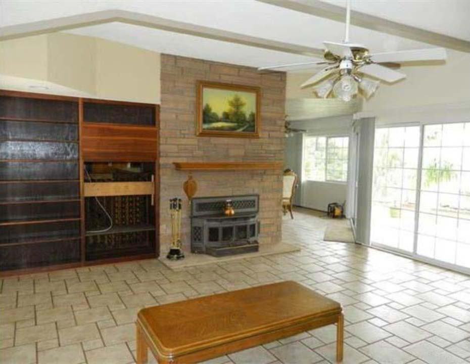 2300 Coronet Ct - Photo 3 of 14