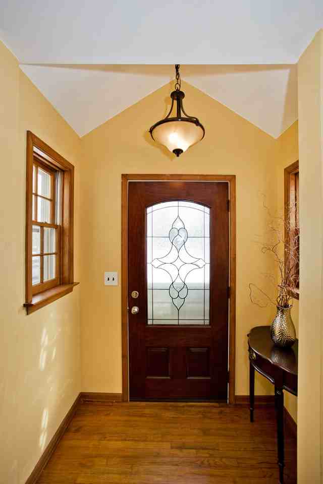 163 N Main St - Photo 2 of 24