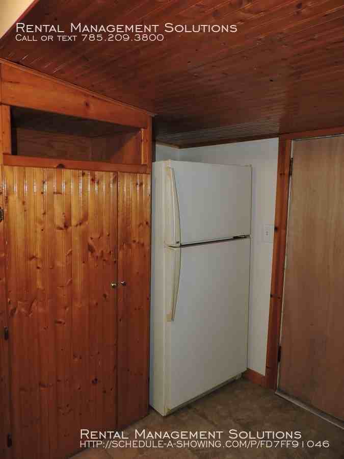 1271 SW Plass Ave - Photo 3 of 6