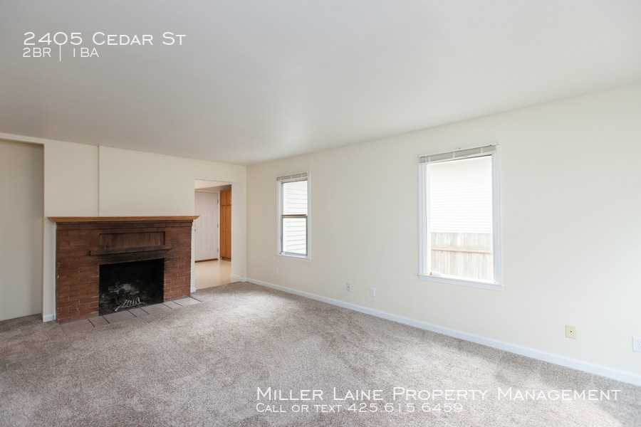 2405 Cedar St - Photo 2 of 24