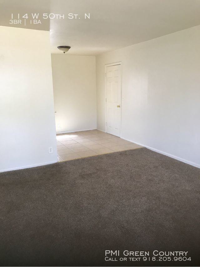 114 W 50th St N - Photo 3 of 7