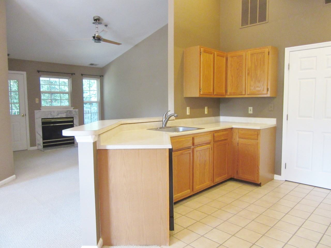 5003 Tudor Dr - Photo 3 of 18