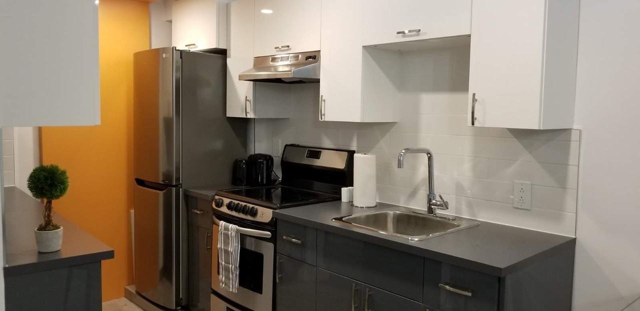 3512 Rue Durocher #B-3