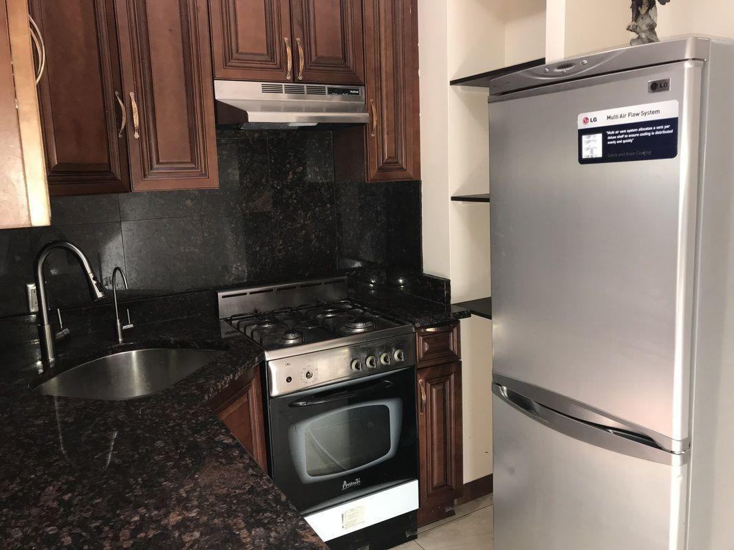 216 32nd Street - Photo 2 of 4