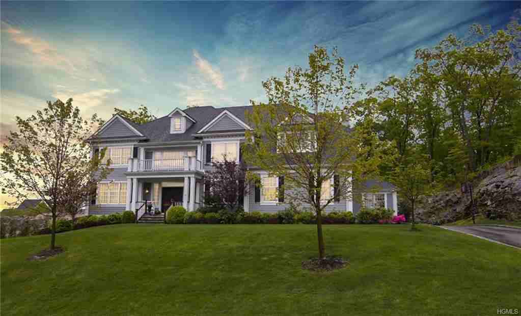 43 Forest Lake Dr - Photo 2 of 28