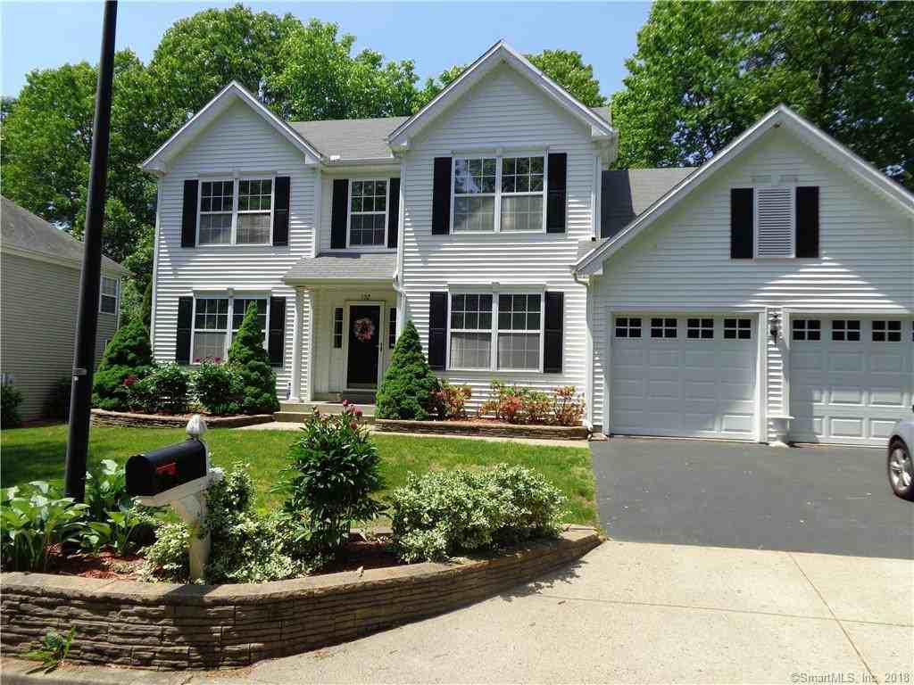 102 Acorn Ln - Photo 3 of 24