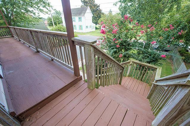 200 Ironshire St - Photo 3 of 16