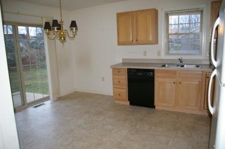 436 Indian Rock Cir - Photo 3 of 10