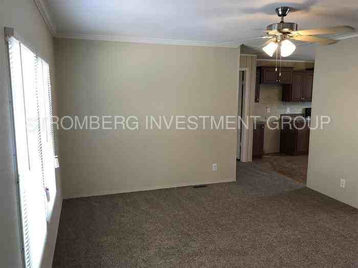 366 Twin Oaks Rd - Photo 3 of 16