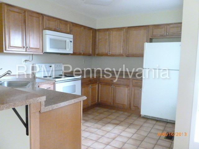 409 Cheswold Ct - Photo 2 of 12