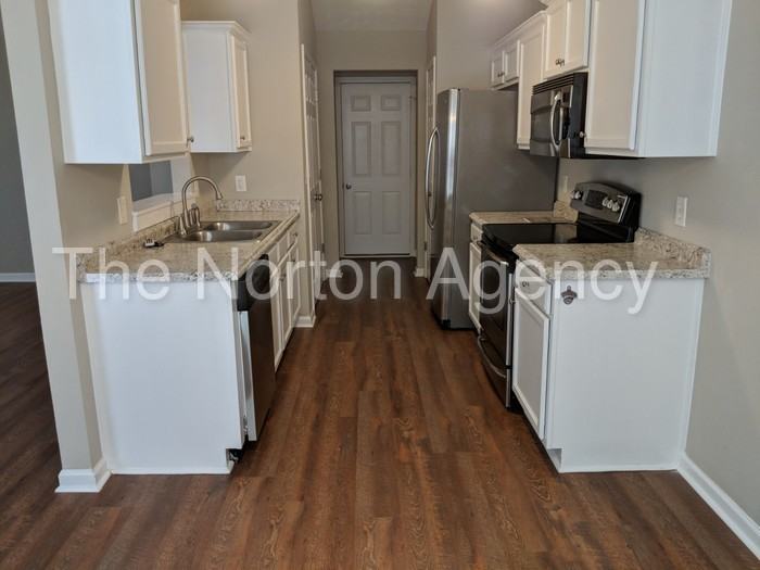 429 Magnolia Grove Pl - Photo 2 of 13