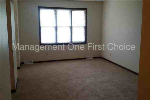 6814 Marcy St - Photo 2 of 10