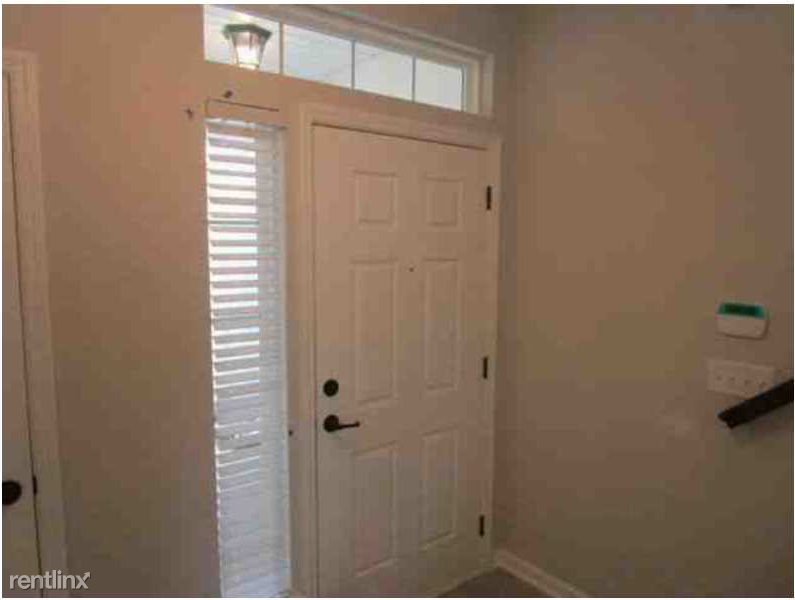 557 Richmond Dr - Photo 2 of 25
