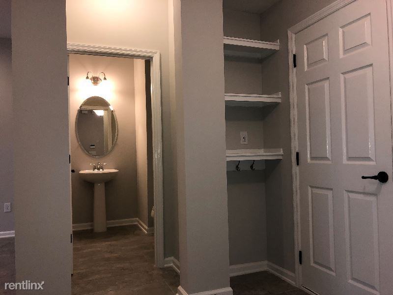 557 Richmond Dr - Photo 3 of 25