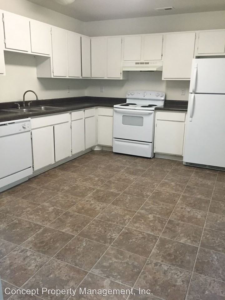 522 Twin Trees Lane - Photo 3 of 16