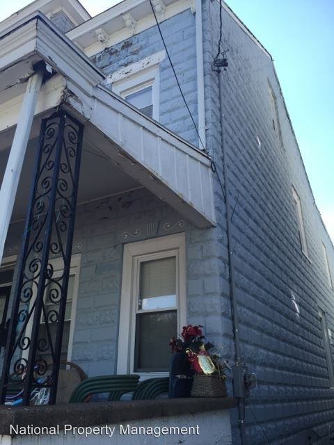 223 Buchanan Ave - Photo 3 of 4