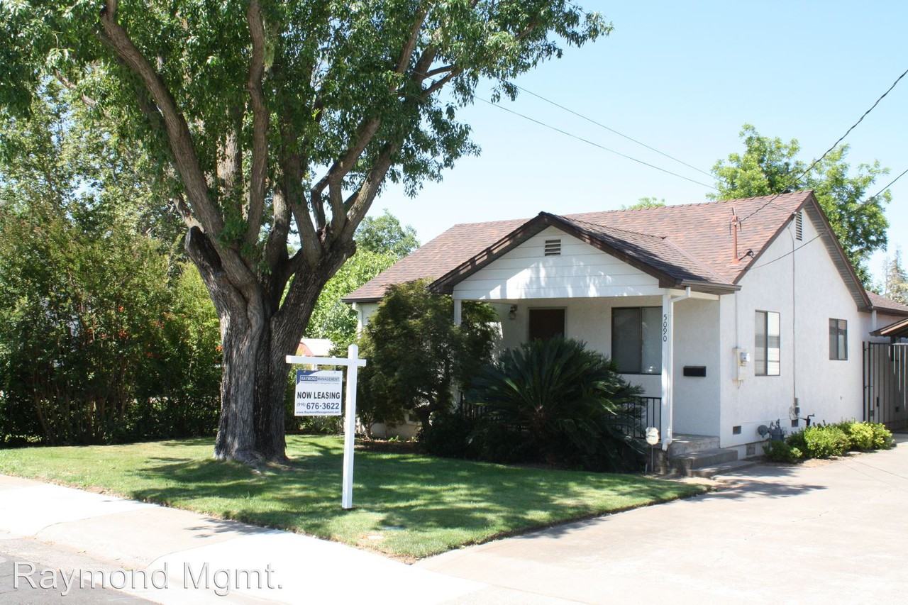 5090 44th St - Photo 2 of 15