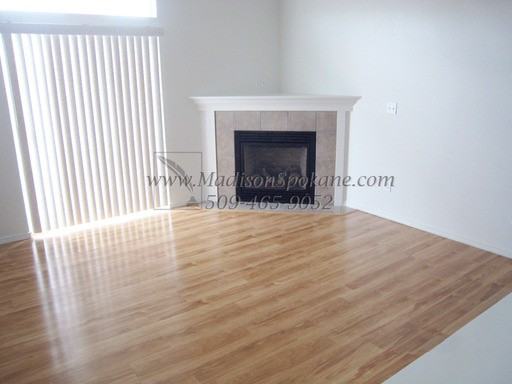 407 S Solar St - Photo 2 of 10