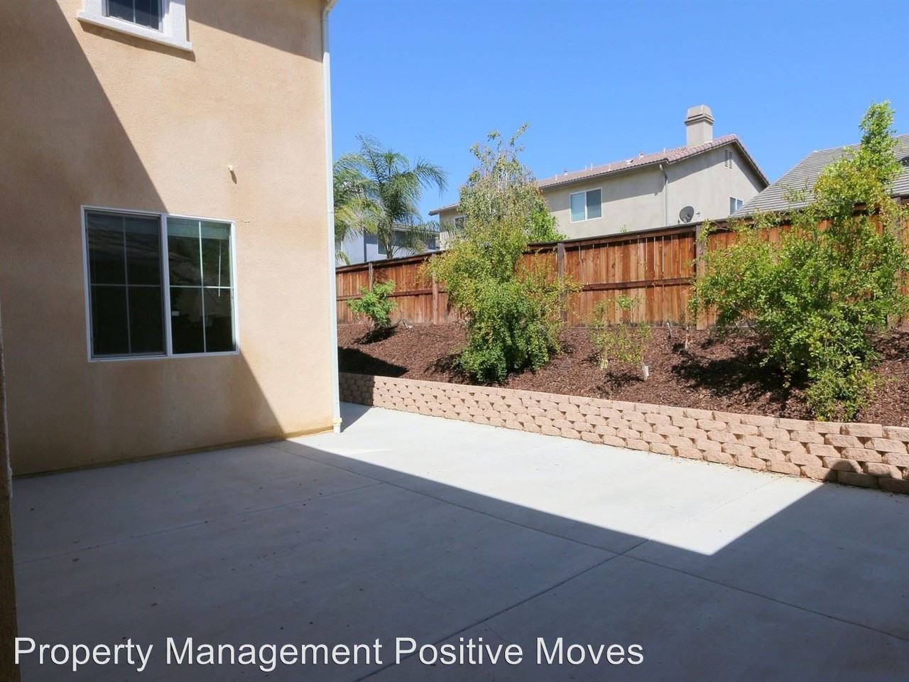 25322 Sage St - Photo 3 of 38