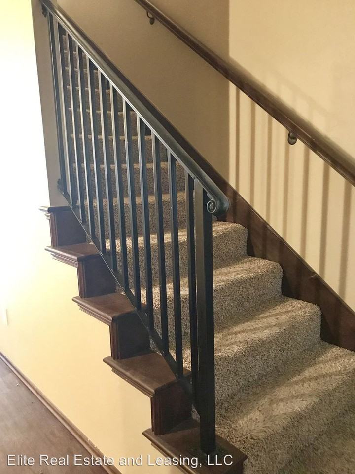 6919 Mayberry Ln - Photo 3 of 16